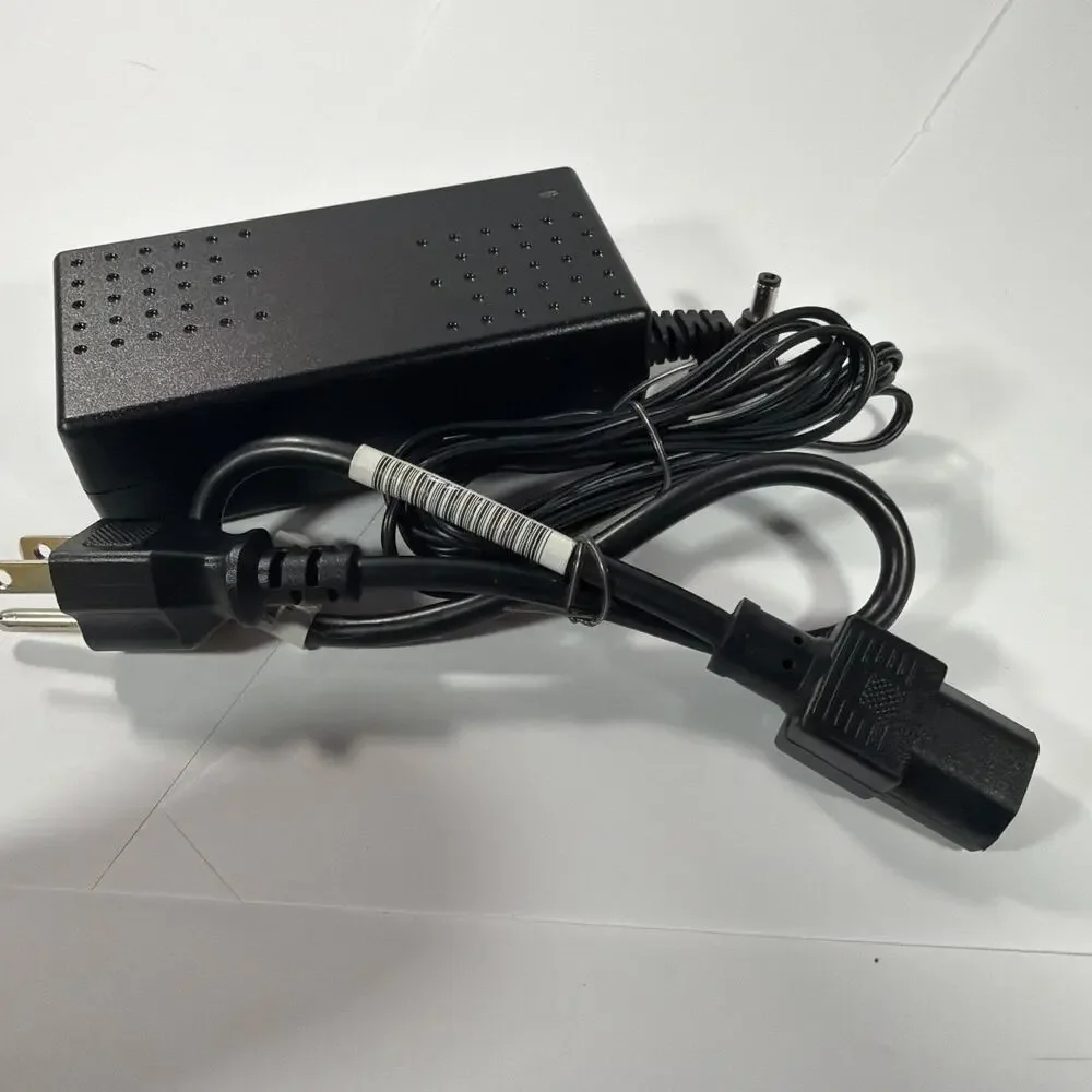 Ten Pao S065AQ2400270 24V 2.7A Switching Power Supply Adapter